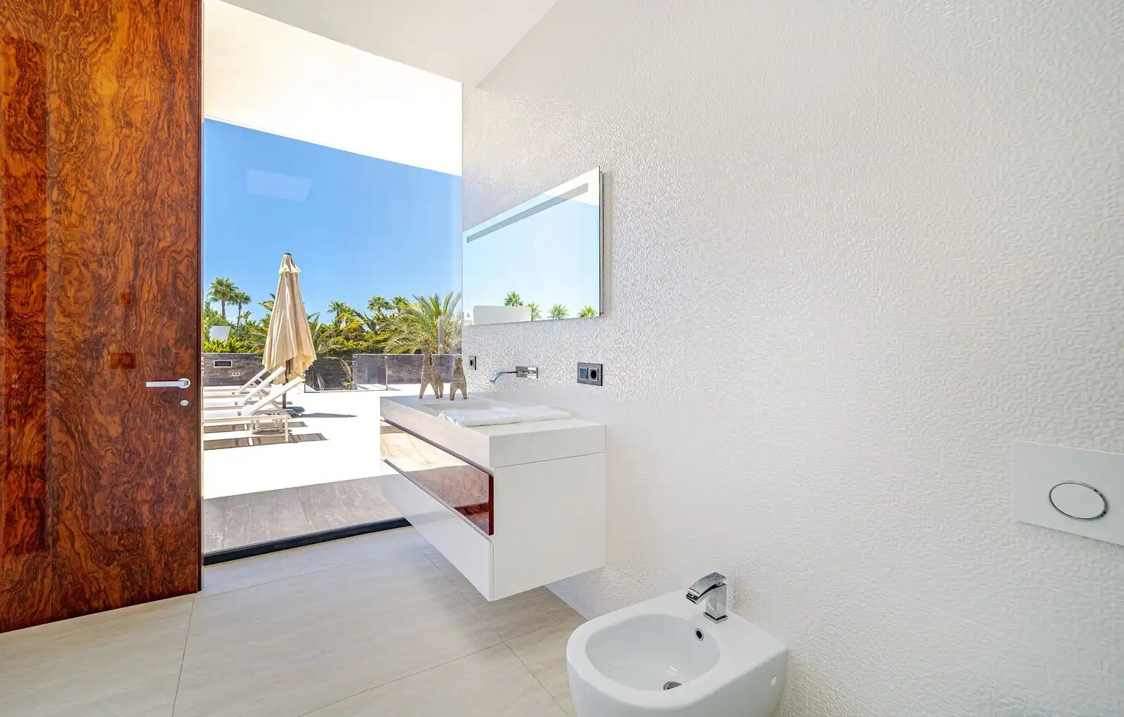 Badezimmer von Haus oder Chalet zur Miete in Marbella mit Klimaanlage, Privatgarten und Terrasse