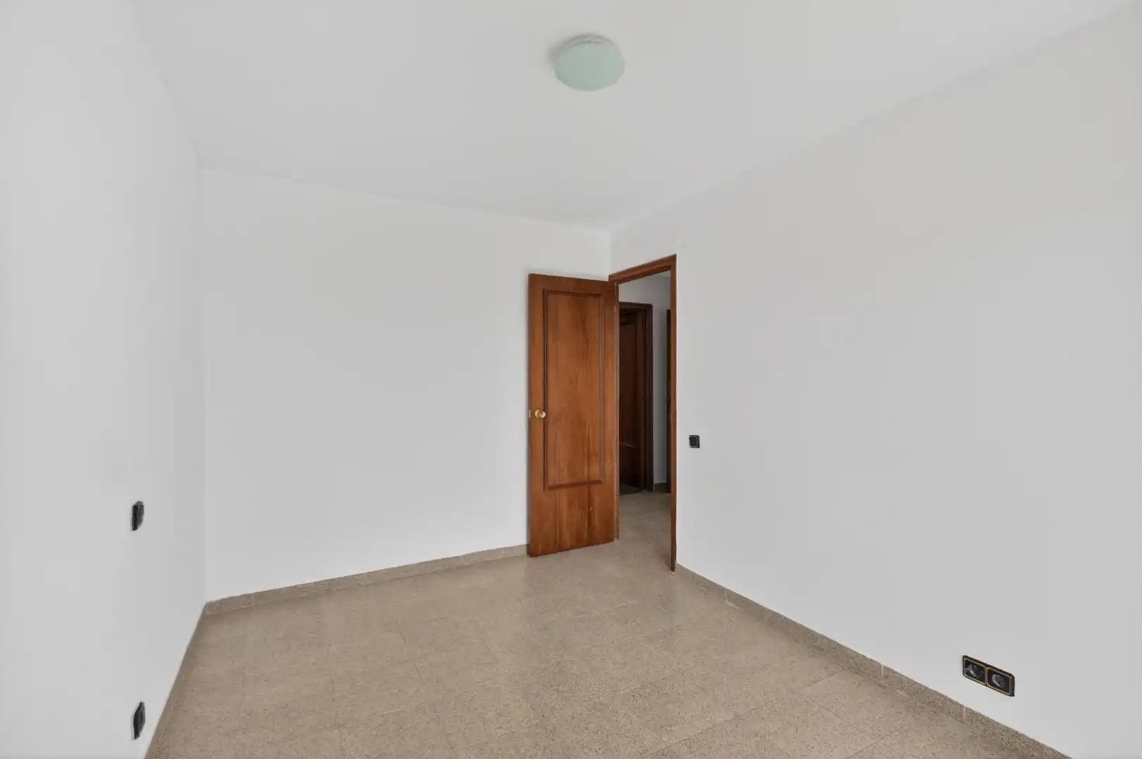 Habitación de Piso en venta en Alicante / Alacant con Terraza y Piscina