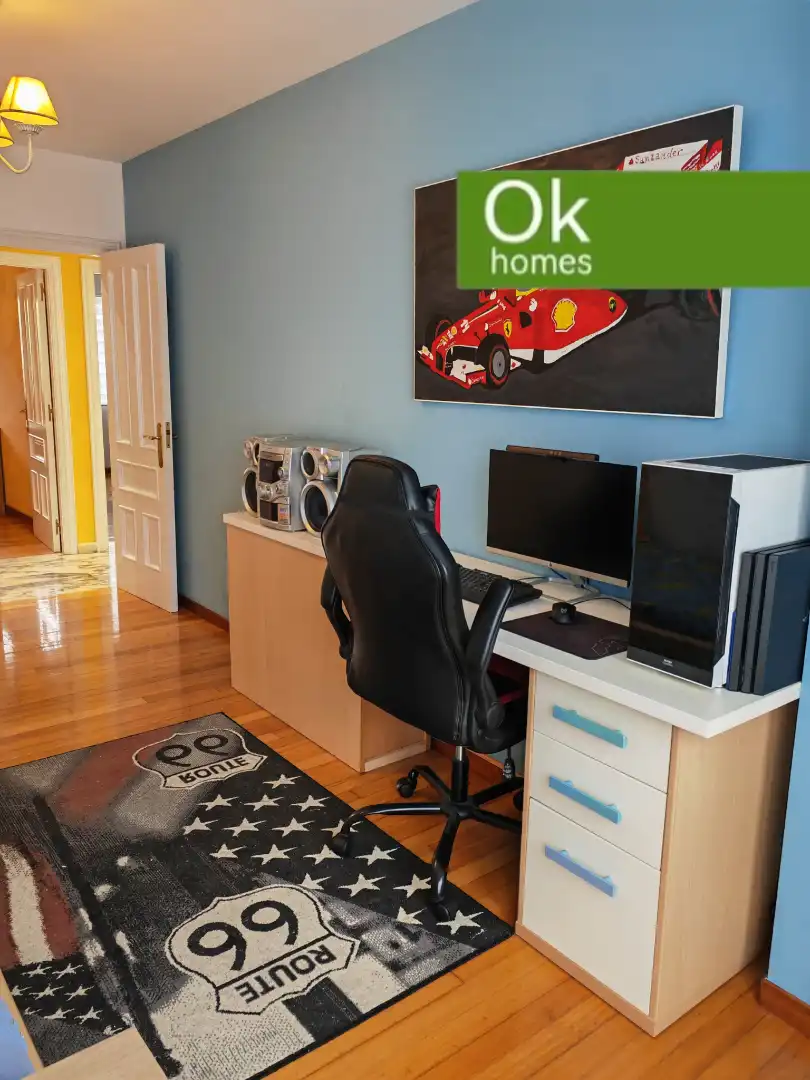 Piso en venta en Betanzos con Calefacción, Parquet y Terraza
