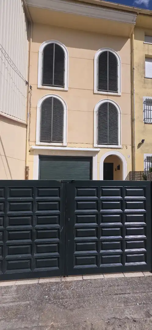 Exterior view of Houses for sale in Guijuelo  with Balcony