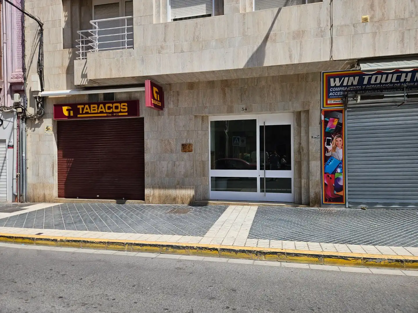 Oficina de lloguer en Adra amb Aire condicionat, Calefacció i Balcó