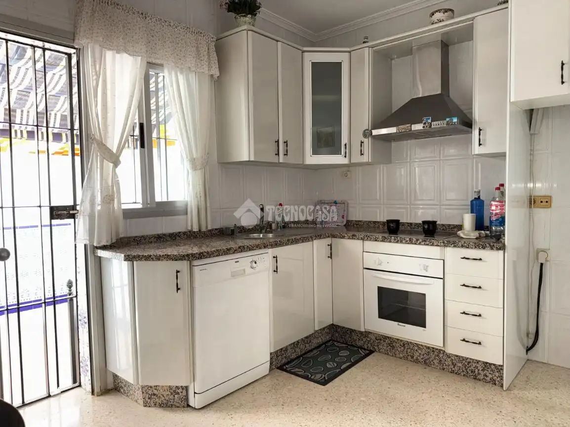 Küche von Wohnung zum Verkauf in Sevilla