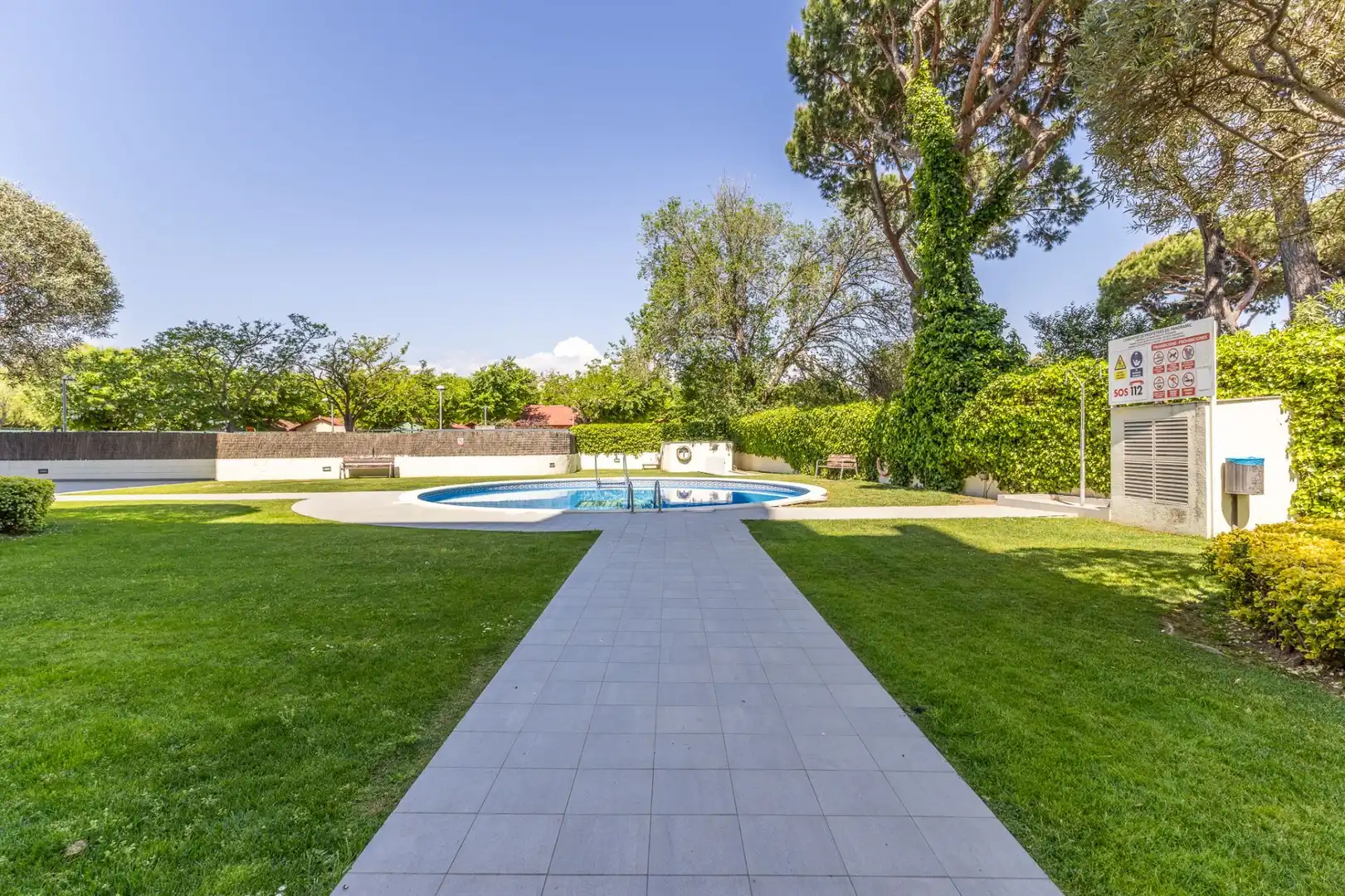 Piscina de Piso en venta en Blanes con Aire acondicionado, Calefacción y Jardín privado