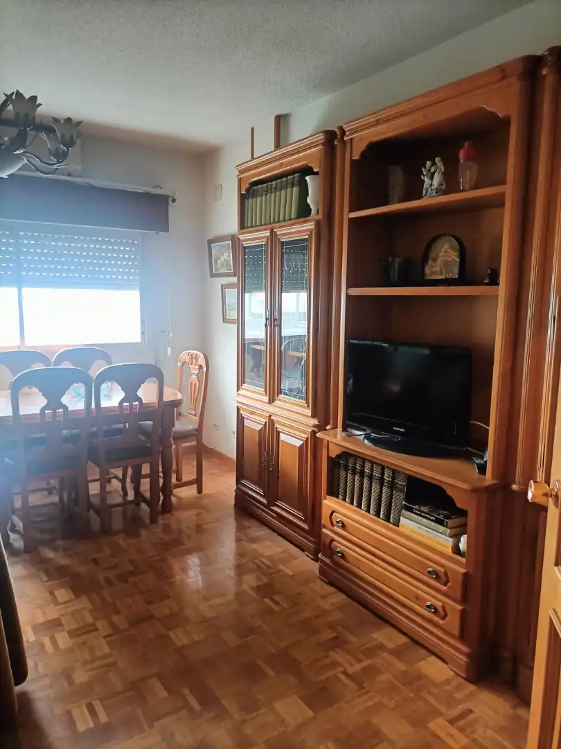 Bedroom of Flat for rent in Jaén  with Air Conditioner, Heating and Furnished