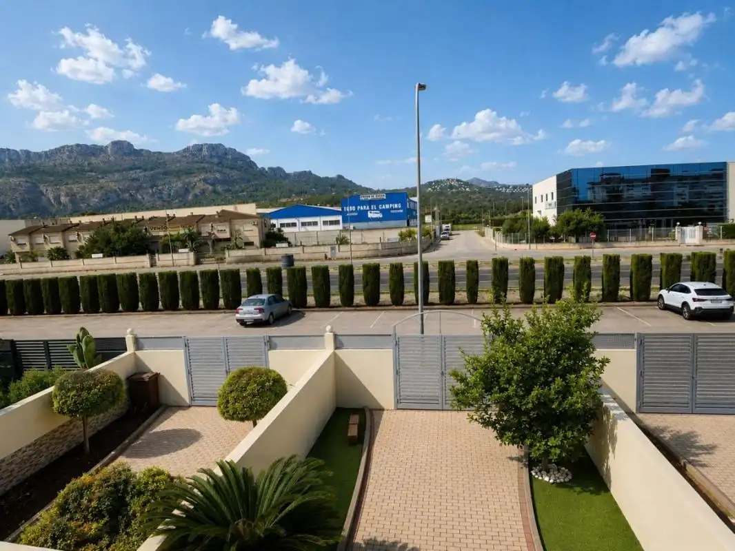 Adosado con terraza en venta en Carrer Union Europea, imagen 25