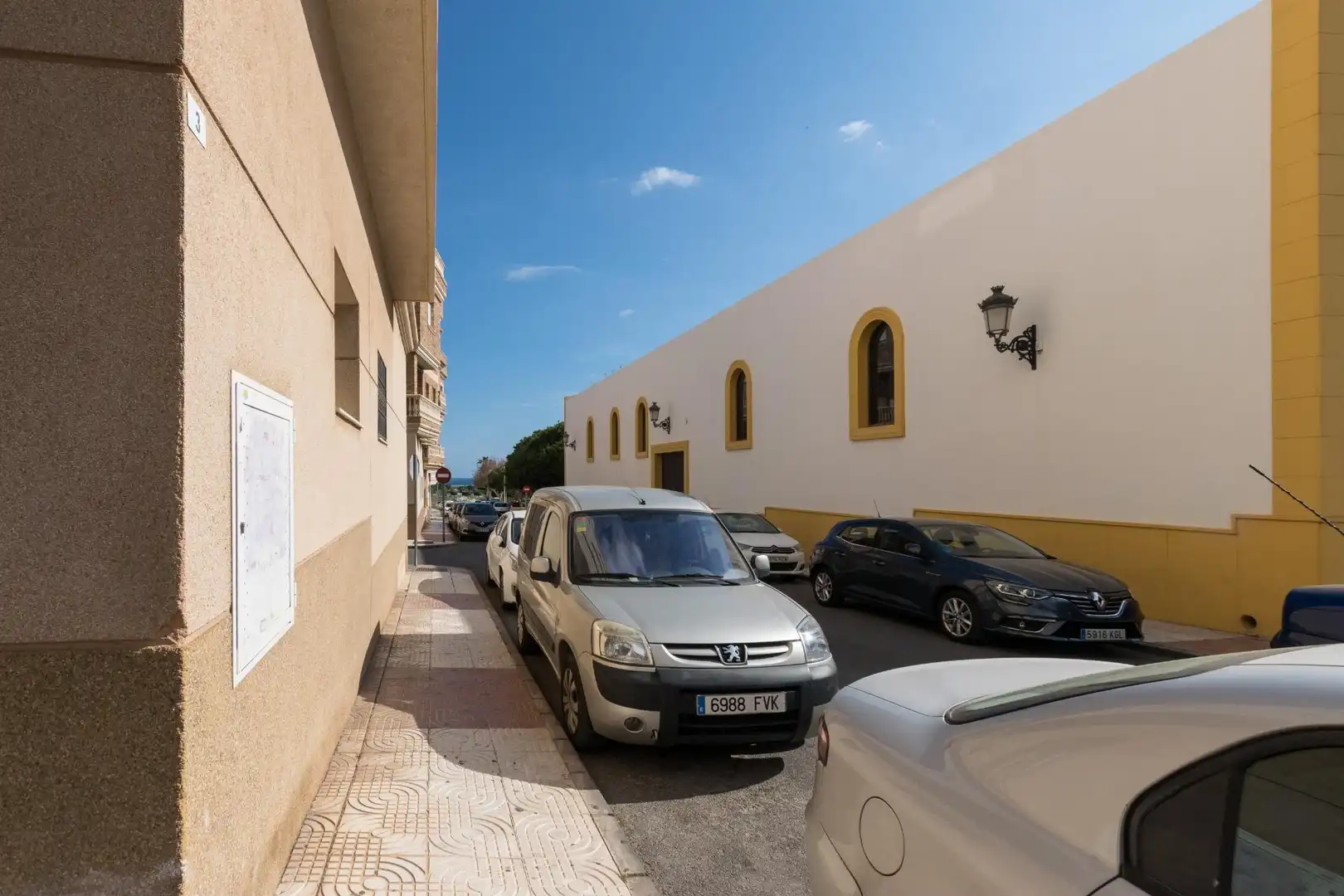 Exterior view of Flat for sale in Roquetas de Mar