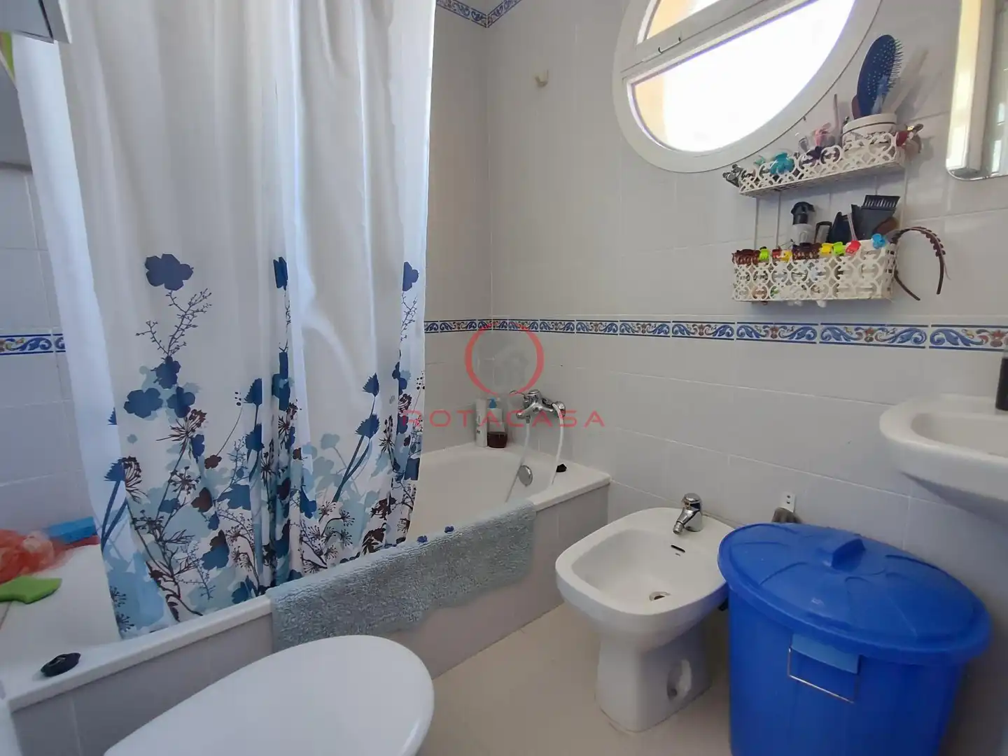 Bathroom of Apartments for sale in Rota  with Terrace