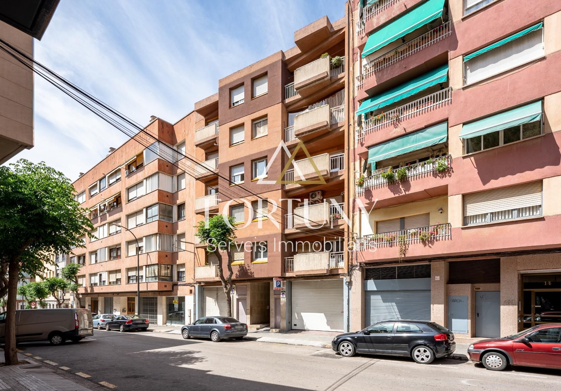 Exterior view of Flat for sale in Reus  with Air Conditioner, Private garden and Balcony