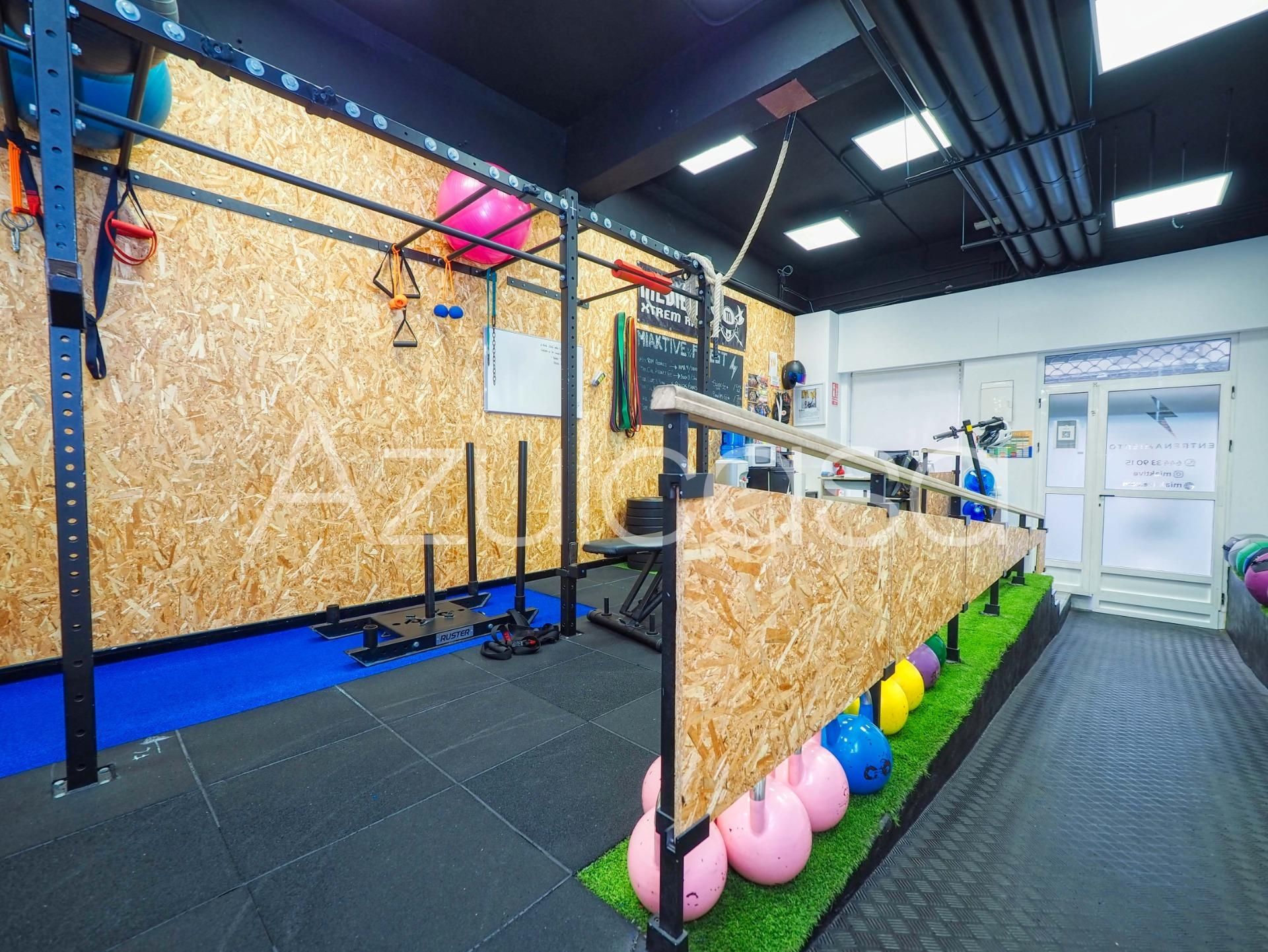 Premises for sale in Alicante / Alacant  with Air Conditioner