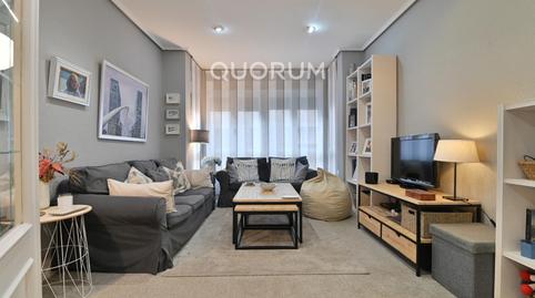 Foto 2 de Pis en venda a Las Arenas, Bizkaia