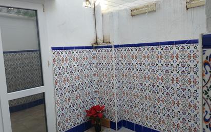 Bathroom of Flat for sale in San Fernando  with Air Conditioner and Heating