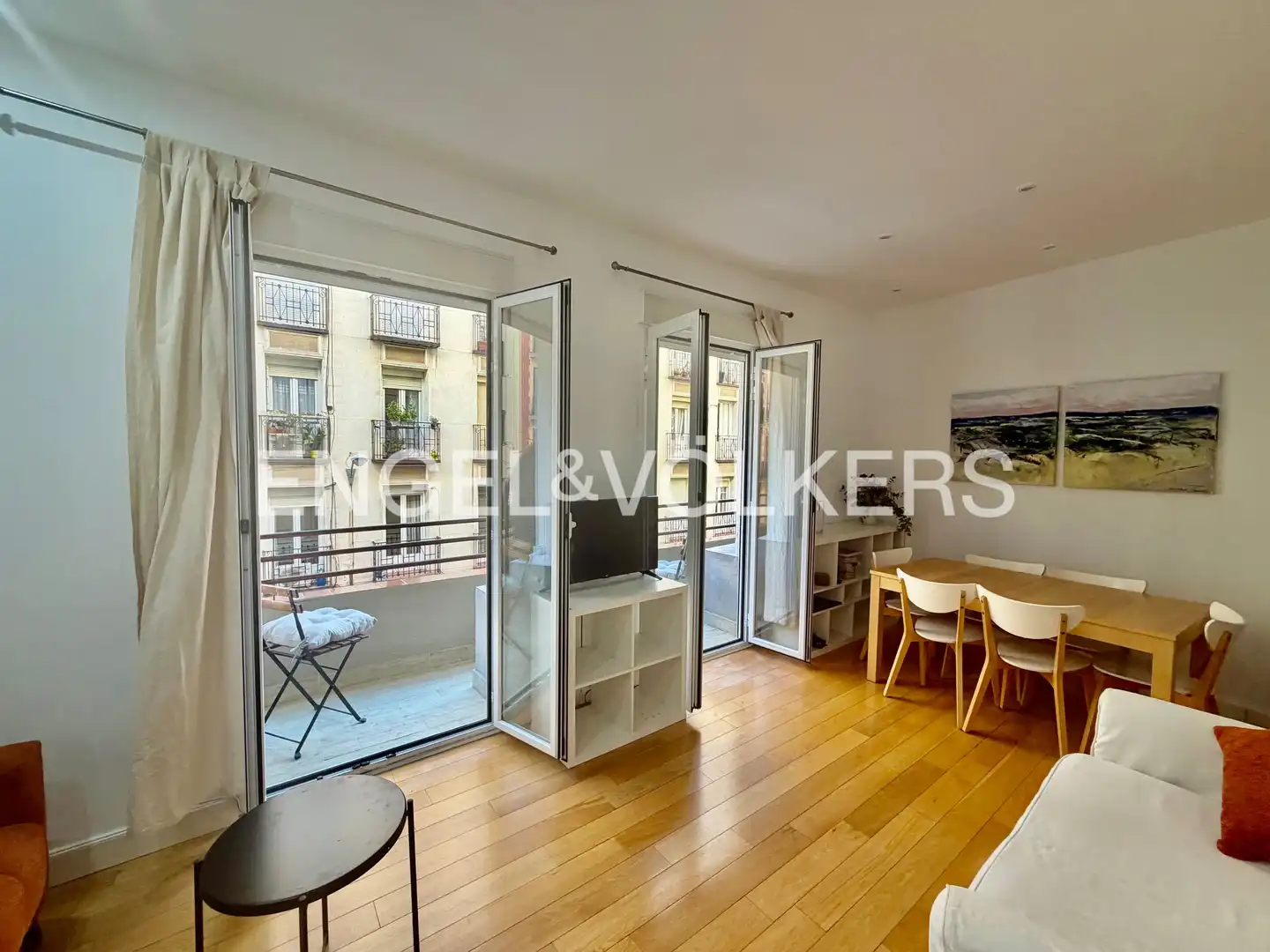 Außenansicht von Wohnung zur Miete in Madrid mit Heizung, Möbliert und Balkon