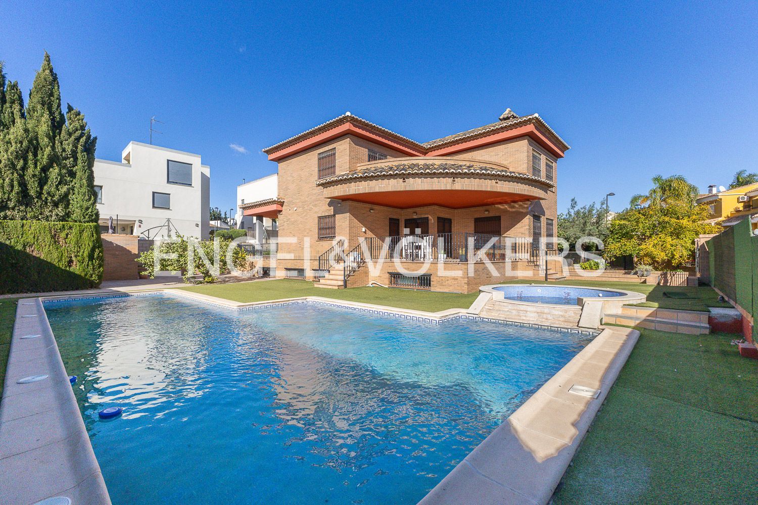 Exterior view of House or chalet to rent in Torrent  with Heating, Private garden and Terrace