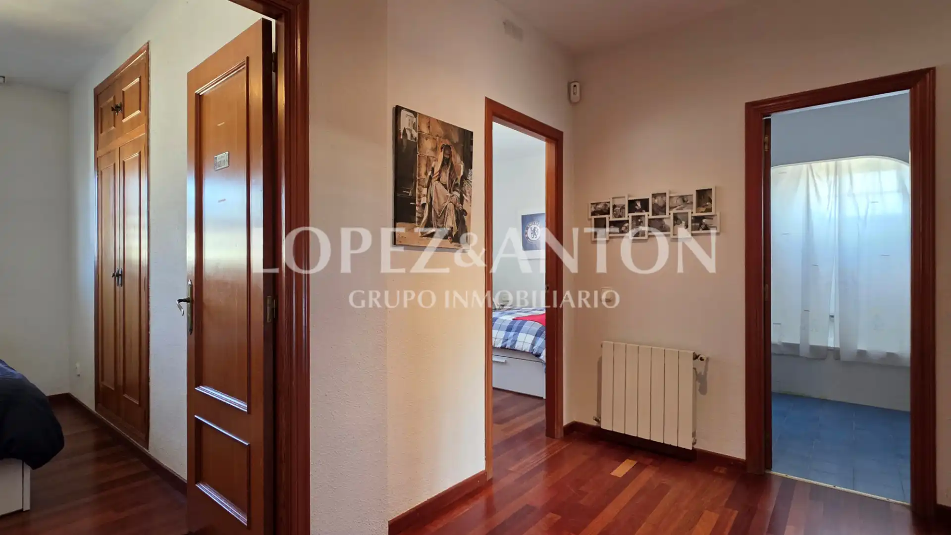 Casa o chalet en venta en L'Eliana con Calefacción, Jardín privado y Parquet