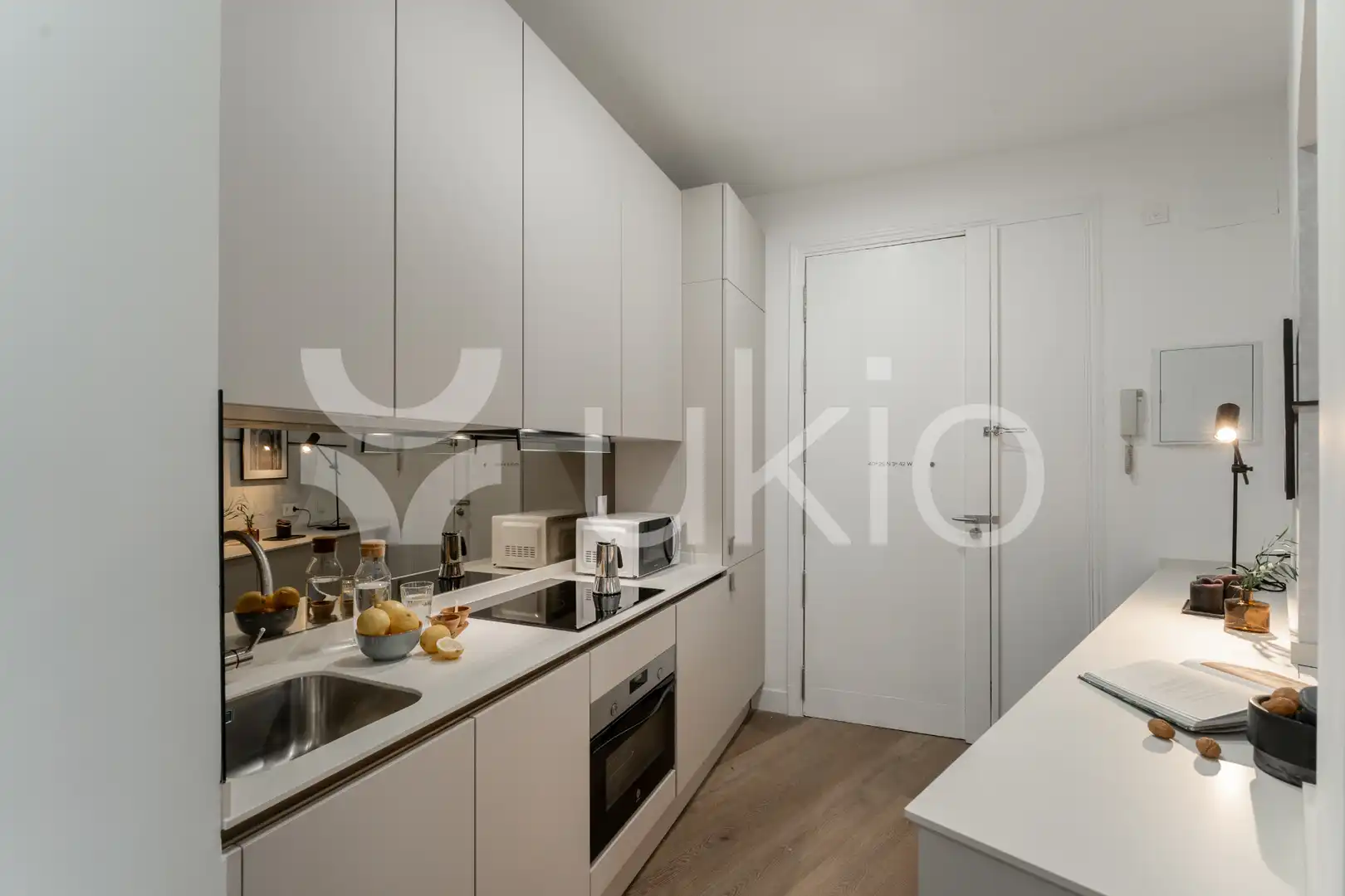 Kitchen of Apartments for rent in Madrid  with Heating, Furnished and Oven