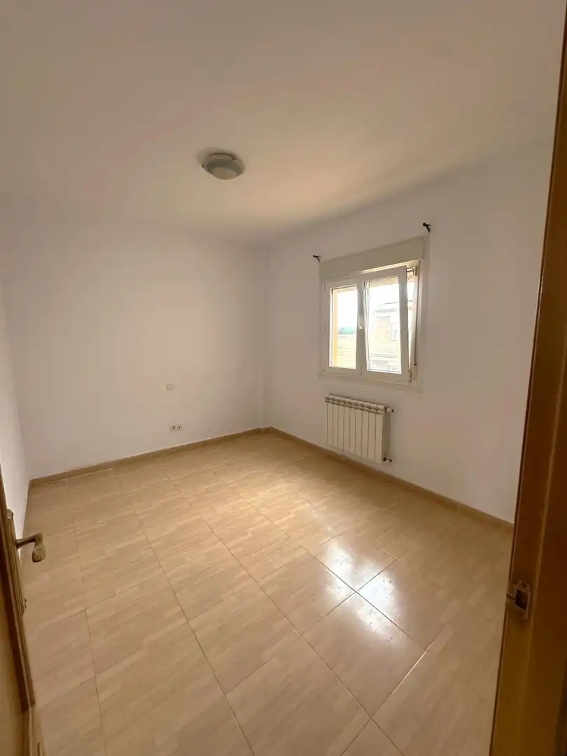 Adossat amb terrassa en venda a Quintanar de la Orden, imagen 2
