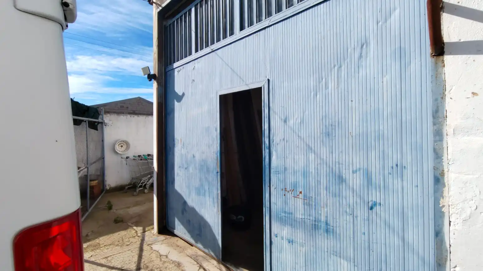 Vista exterior de Nave industrial en venta en Aldaia