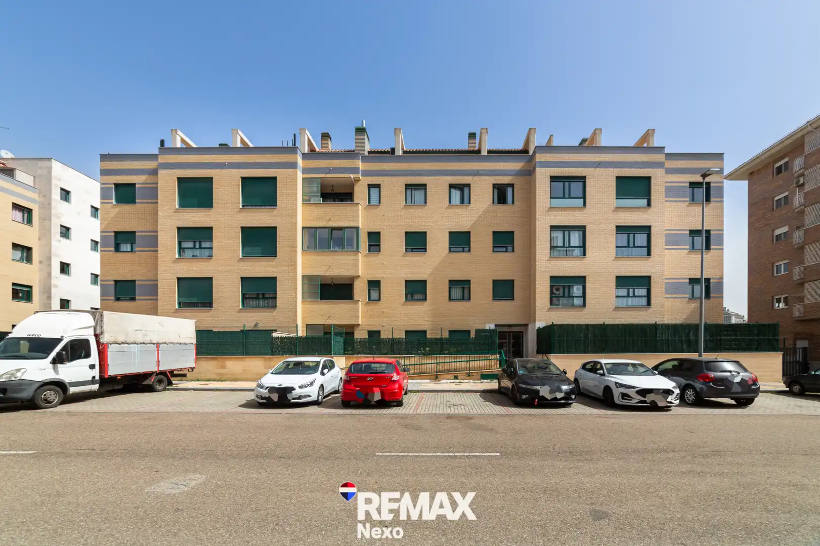 Vista exterior de Piso en venta en Arroyo de la Encomienda con Calefacción, Parquet y Terraza