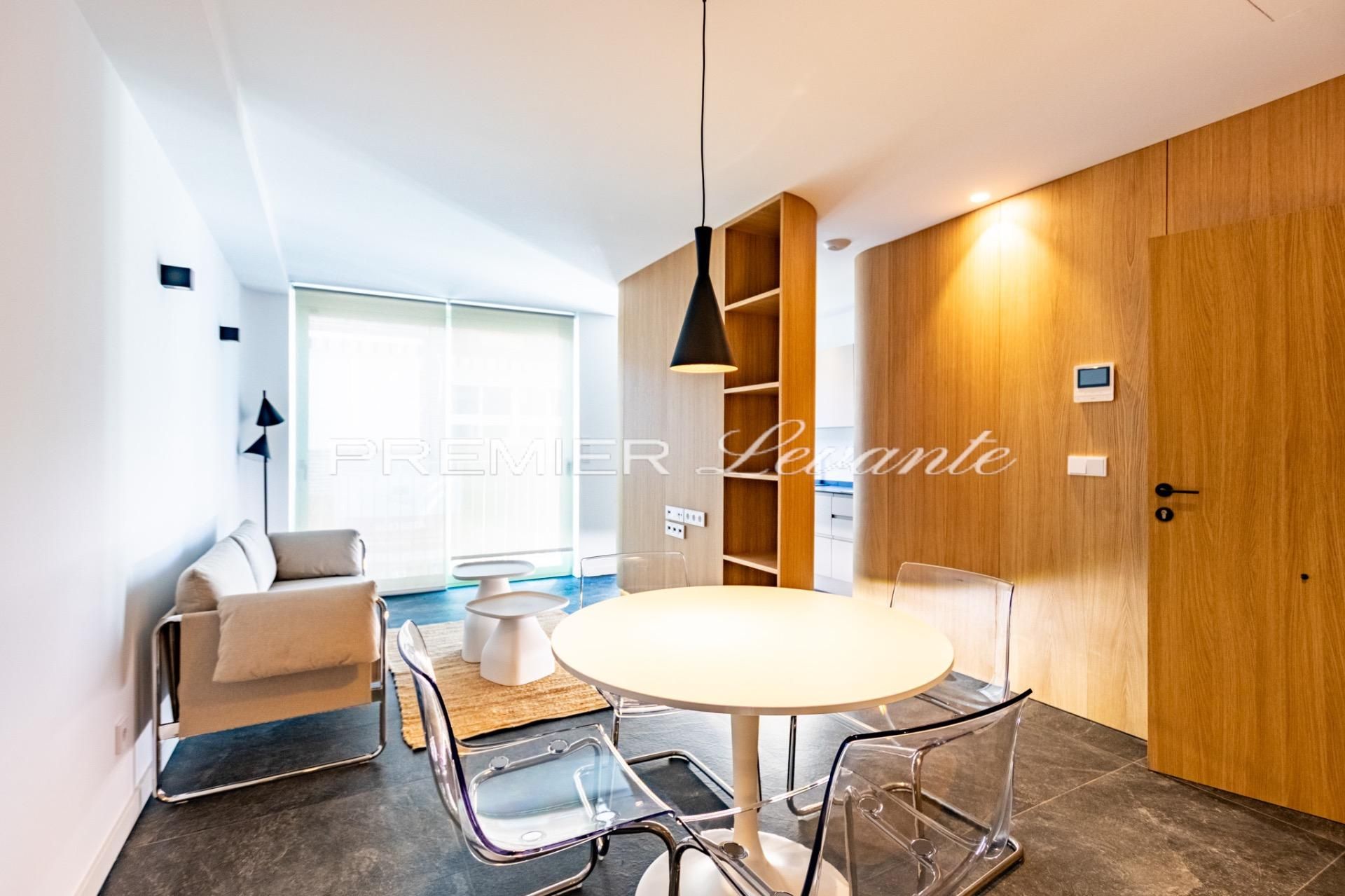 Sala d'estar de Pis de lloguer en Alicante / Alacant amb Aire condicionat i Moblat