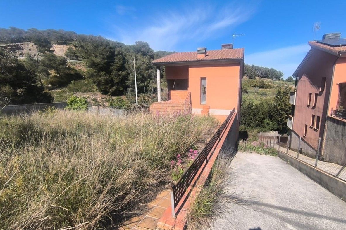 Exterior view of House or chalet for sale in Font-rubí