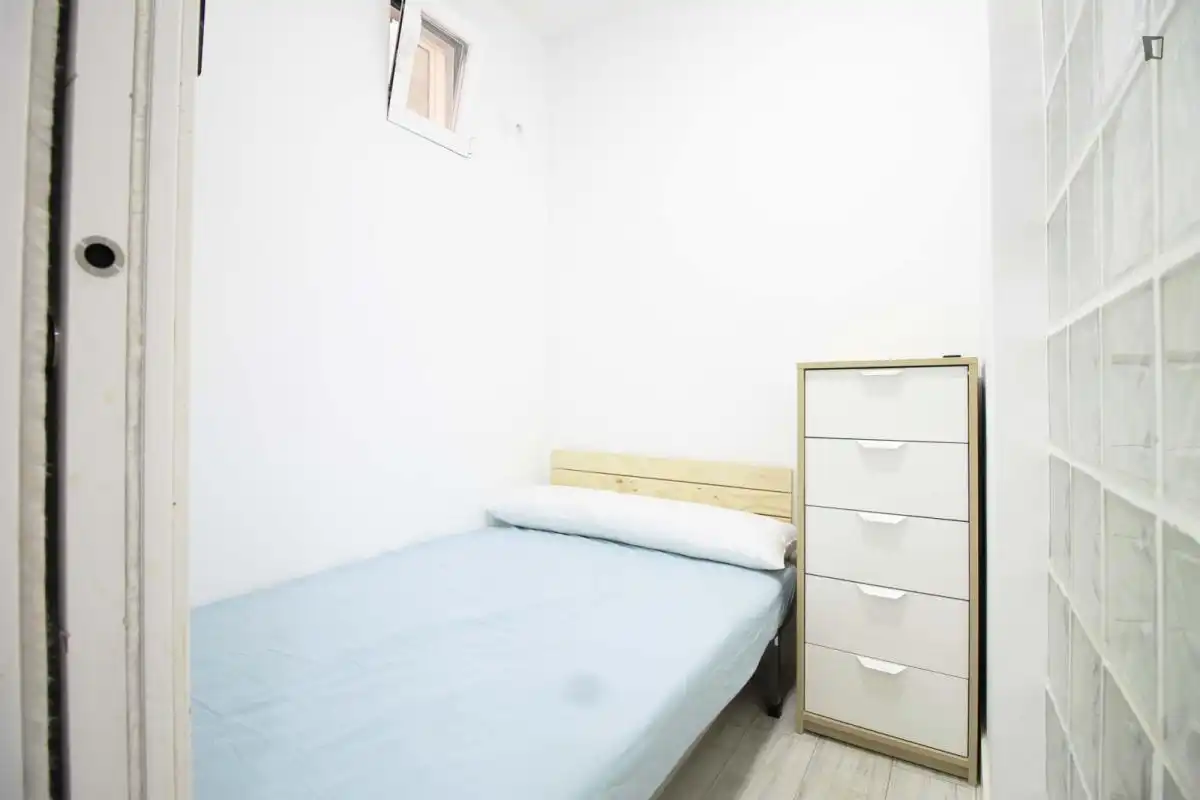 Estudio de alquiler en Universidad - Malasaña