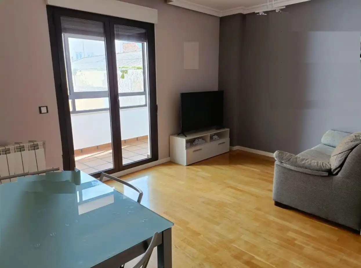 Sala d'estar de Pis de lloguer en Ávila amb Calefacció, Terrassa i Traster