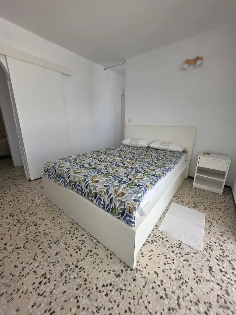 Dormitori de Pis de lloguer en El Rosario amb Terrassa, Moblat i Forn