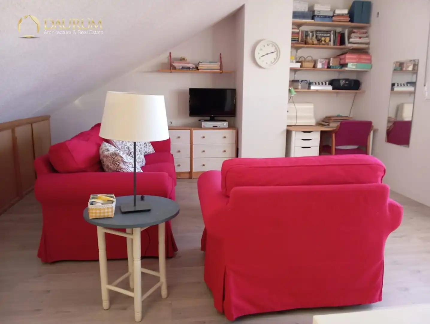 Sala d'estar de Casa adosada en venda en Móstoles amb Calefacció, Jardí privat i Terrassa