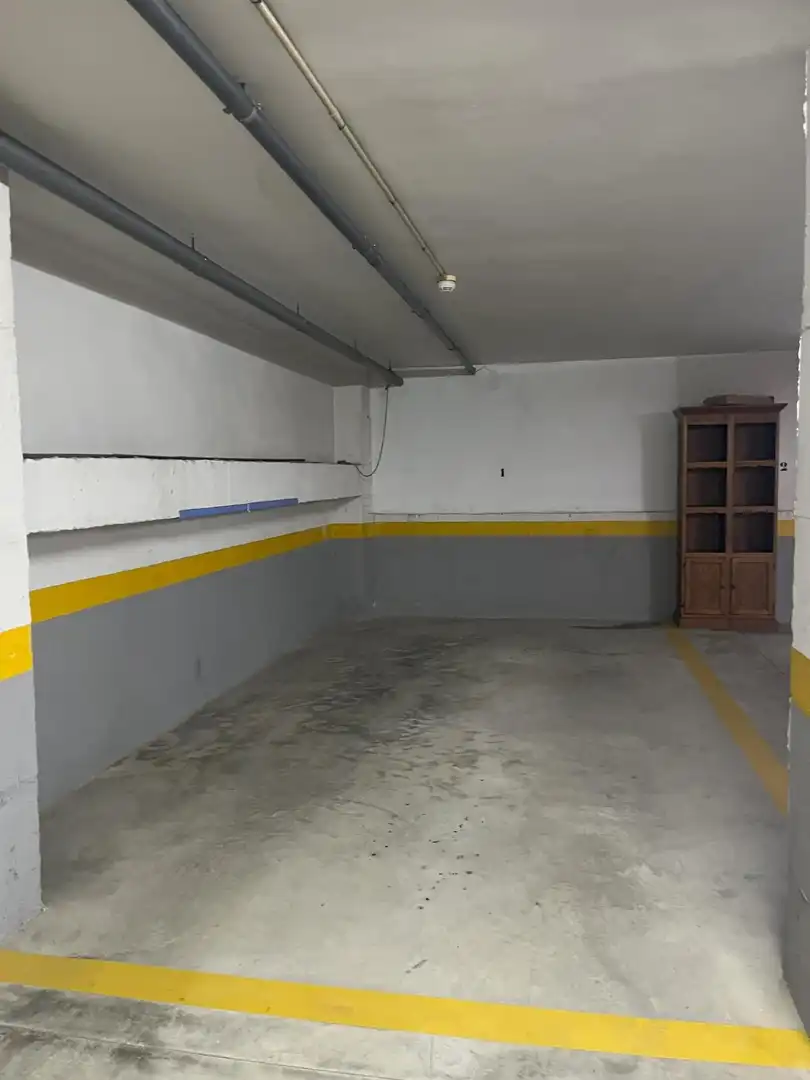 Aparcament de Pis en venda en El Ejido amb Aire condicionat, Jardí privat i Parquet
