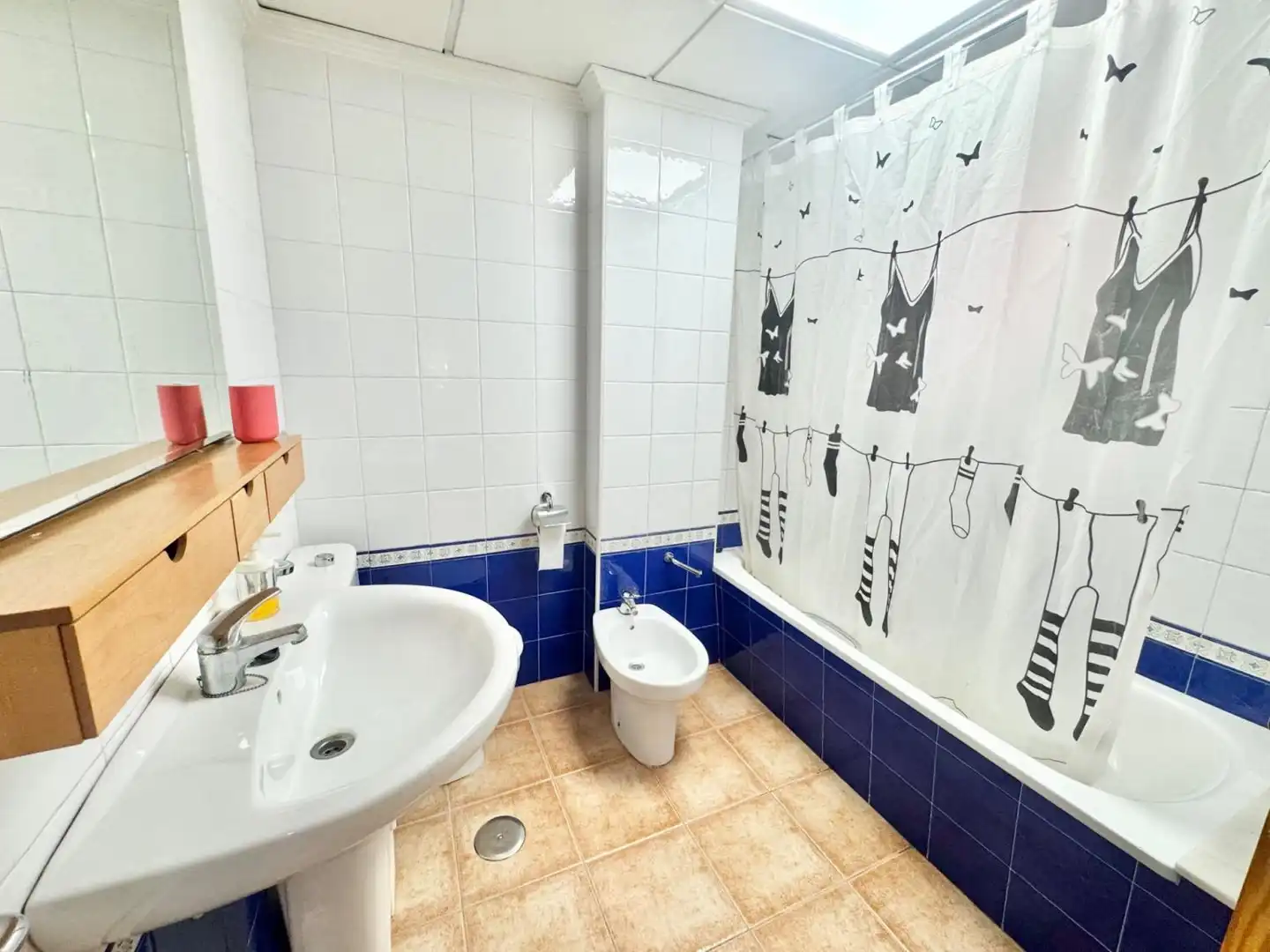 Baño de Casa adosada en venta en Orihuela con Calefacción, Terraza y Trastero