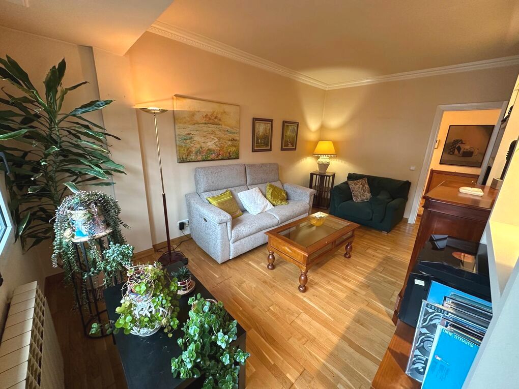 Sala d'estar de Pis en venda en Vitoria - Gasteiz amb Calefacció, Terrassa i Traster