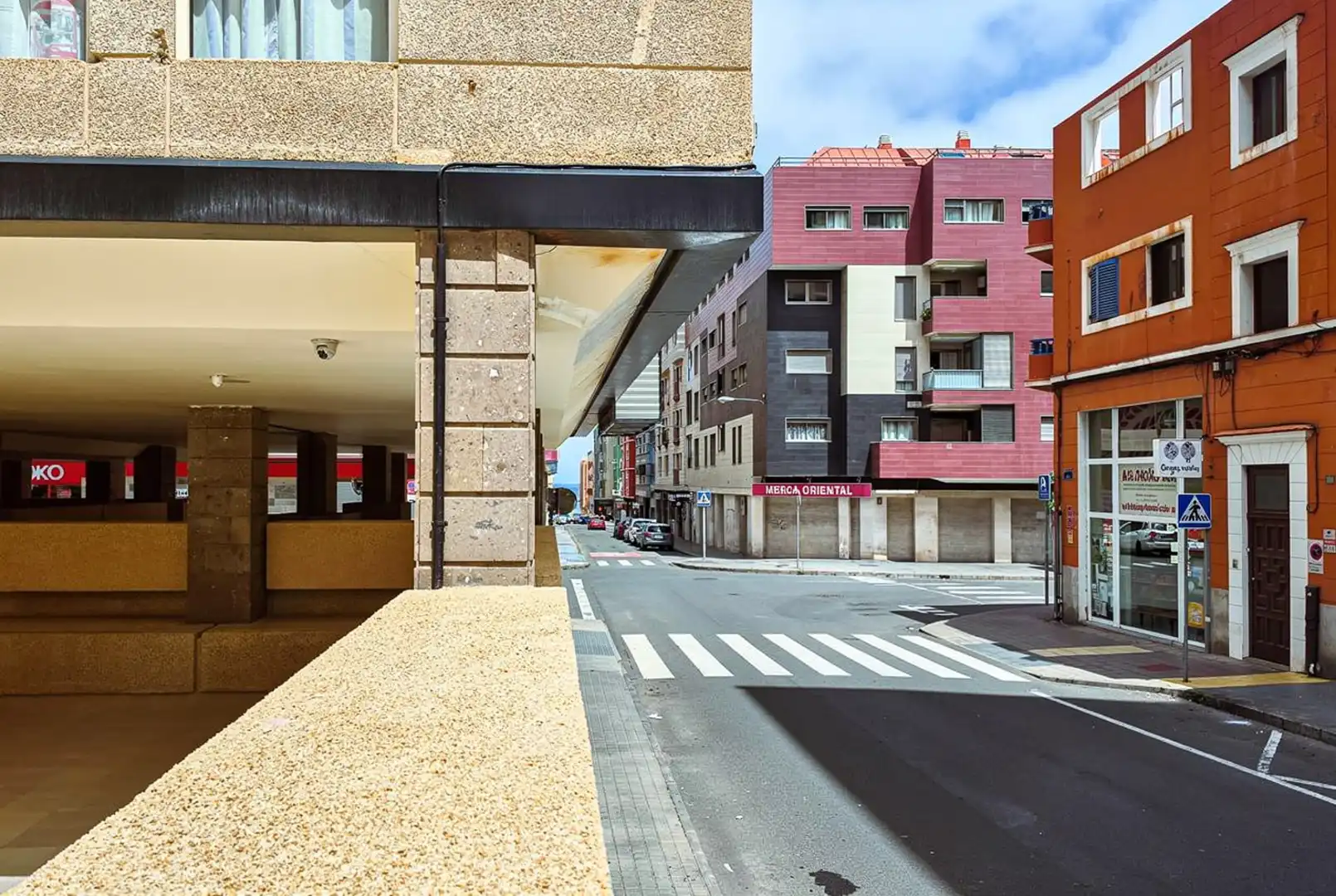 Vista exterior de Piso en venta en Las Palmas de Gran Canaria con Piscina comunitaria