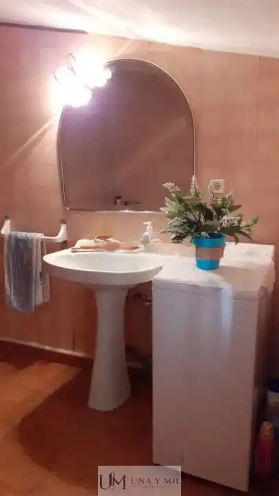 Bany de Casa o xalet en venda en Pedrosillo de los Aires amb Traster i Moblat