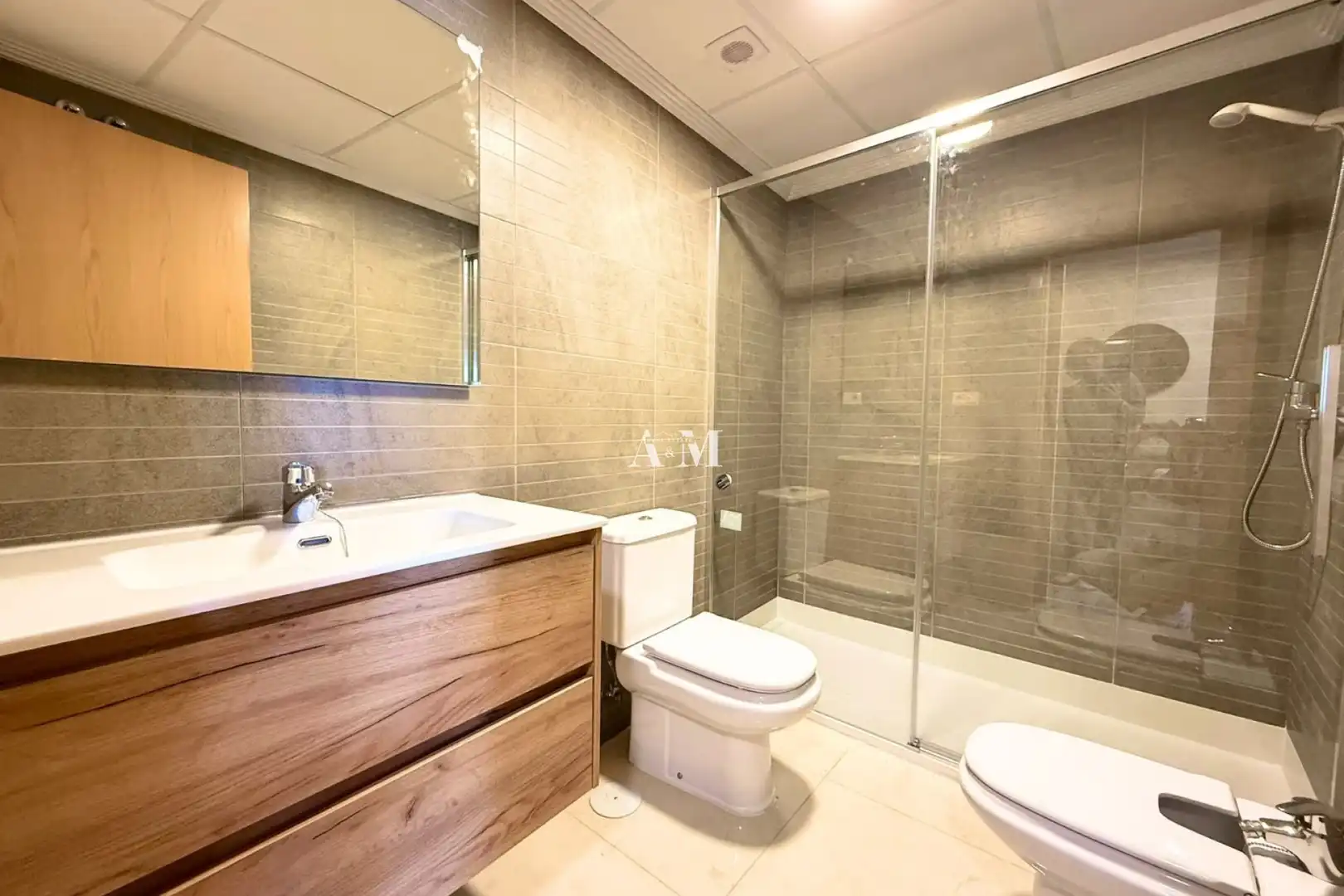 Badezimmer von Wohnung zur Miete in Almoradí mit Klimaanlage, Heizung und Terrasse