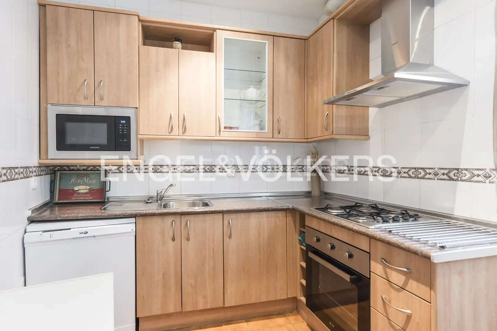 Kitchen of Flat for rent in Madrid  with Air Conditioner, Heating and Furnished