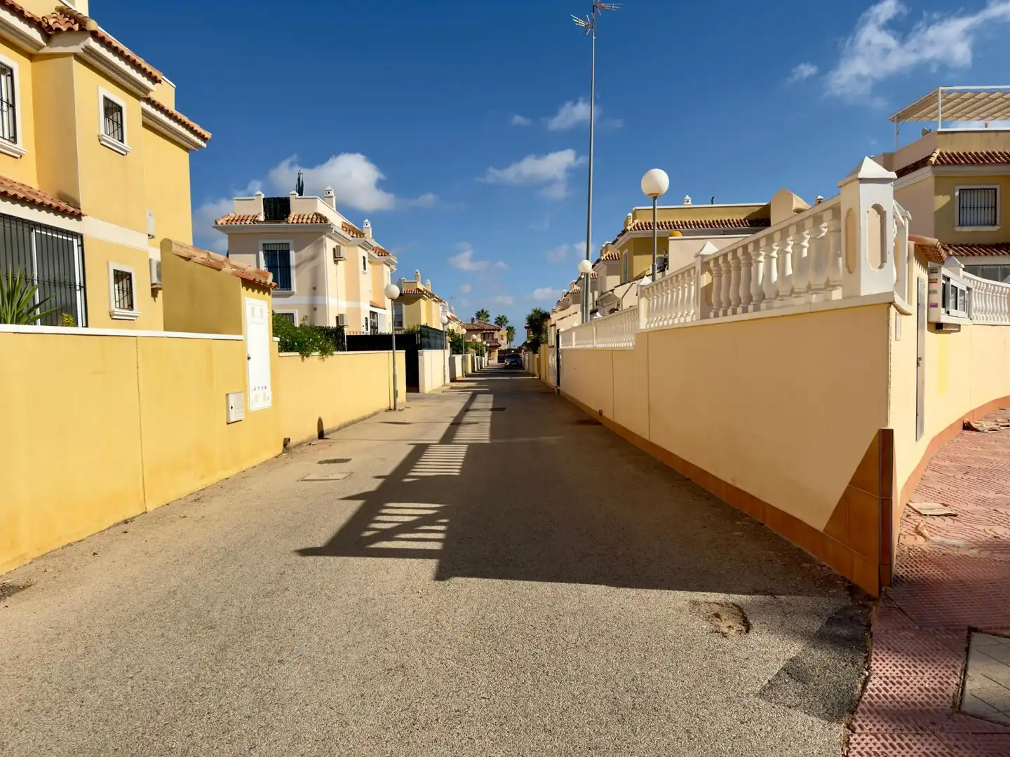 Vista exterior de Casa adosada en venta en Rojales con Aire acondicionado, Terraza y Amueblado