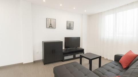 Foto 3 de Piso de alquiler en Los Castillejos - La Trinidad, Málaga Capital