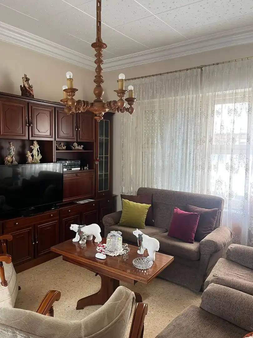 Sala de estar de Casa adosada en venta en Elda