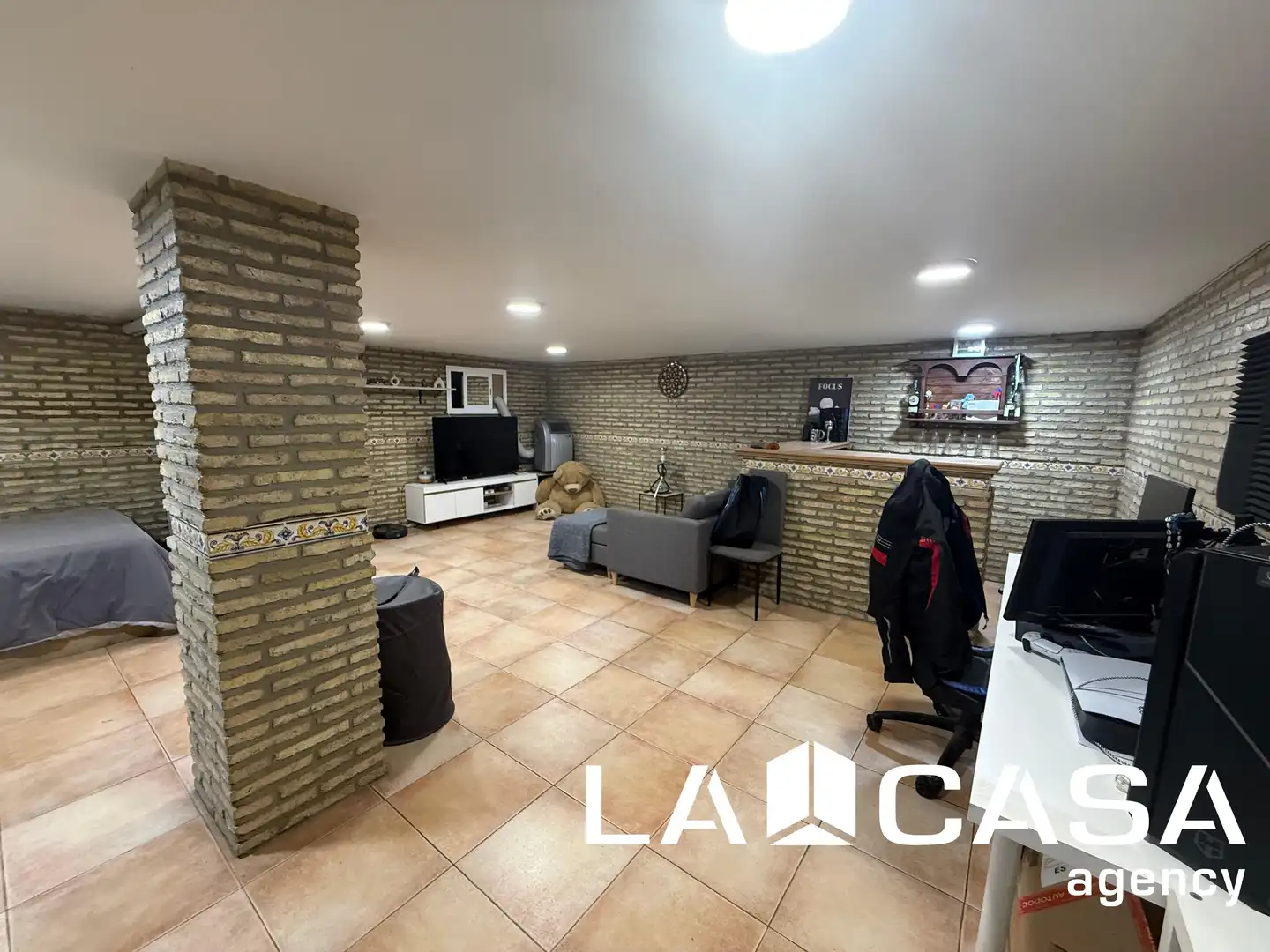 Detached homes for sale in Dos Hermanas  with Air Conditioner, Terrace and Storage room
