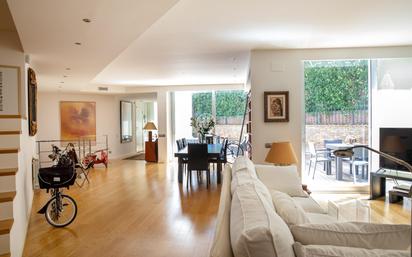 Living room of Duplex for sale in  Barcelona Capital  with Air Conditioner and Terrace