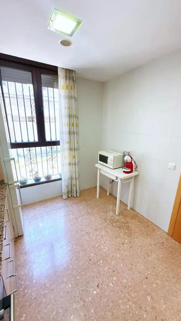 Cocina de Casa adosada en venta en Castelló de Rugat con Aire acondicionado, Calefacción y Jardín privado