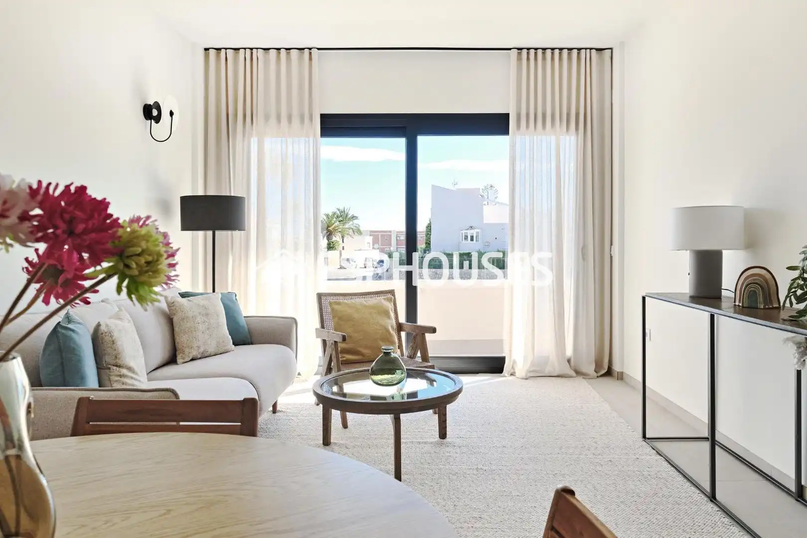 Sala de estar de Ático en venta en Torrevieja con Aire acondicionado, Terraza y Amueblado