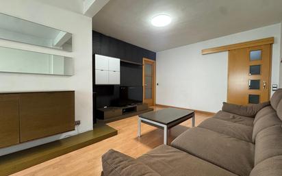 Living room of Flat for sale in Manresa  with Air Conditioner, Heating and Terrace