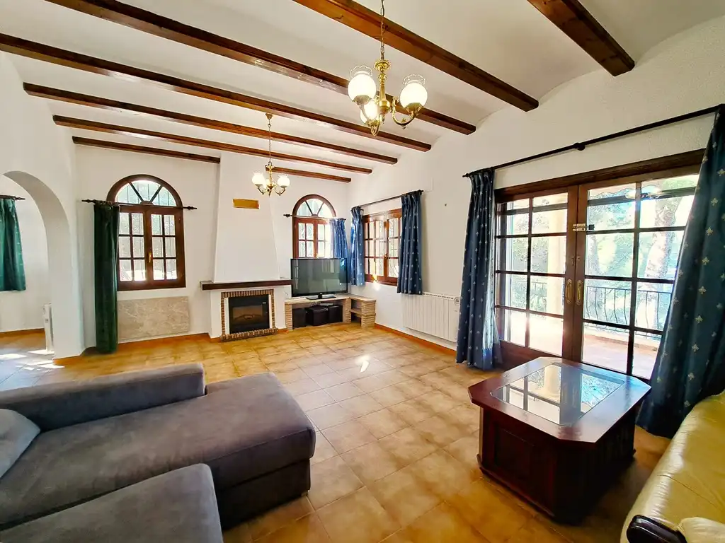 Sala d'estar de Casa o xalet en venda en Dénia amb Aire condicionat, Calefacció i Jardí privat