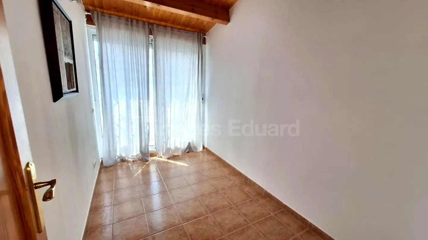 Habitación de Casa adosada en venta en Argentona