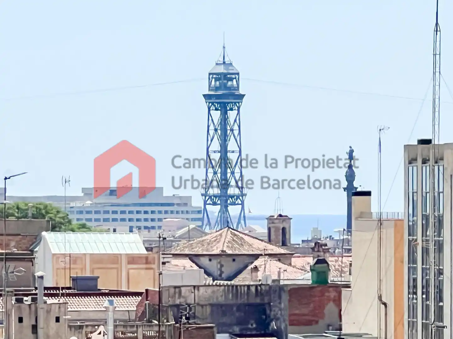 Vista exterior de Ático en venta en Barcelona con Parquet, Terraza y Balcón