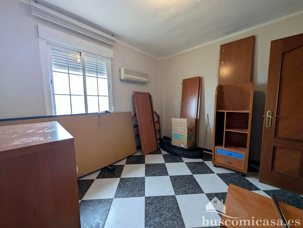 Habitación de Piso en venta en Linares con Aire acondicionado y Terraza