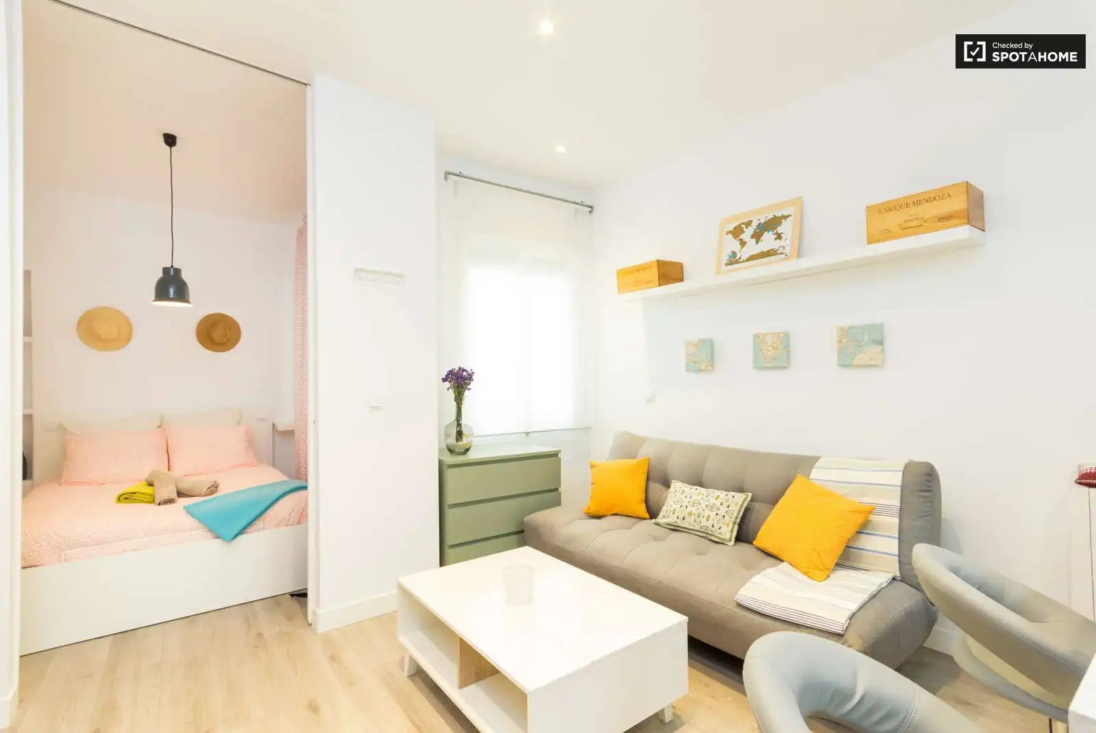 Bedroom of Apartments for share in  Madrid Capital  with Air Conditioner, Heating and Terrace