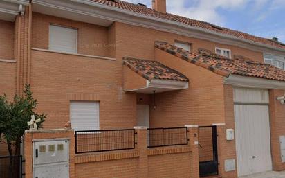 Exterior view of House or chalet for sale in Seseña  with Heating, Terrace and Storage room