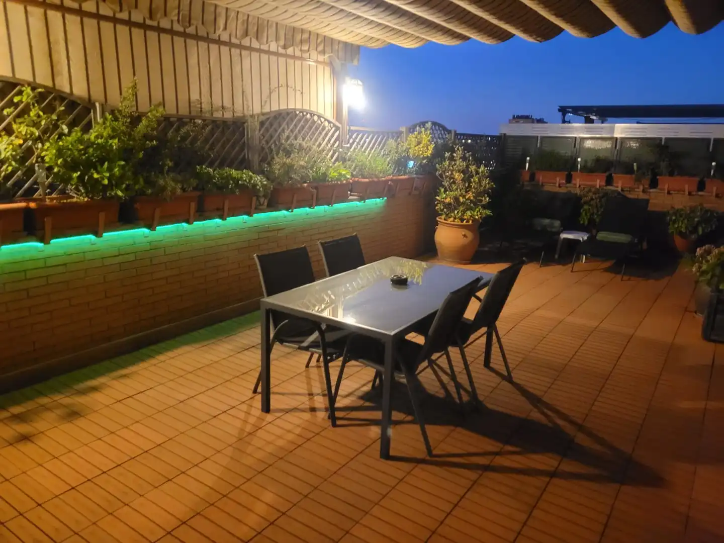 Terrasse von Dachboden zum Verkauf in Madrid mit Heizung, Privatgarten und Parkett